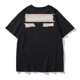 2023 Designer Mens t-shirt et Womens tshirt Pur coton couleur unie noir et blanc Série classique lâche sweat-shirt décontracté