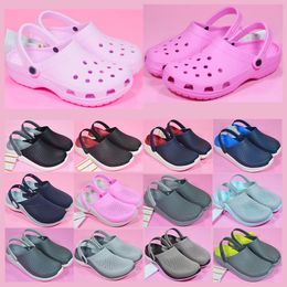 2023 Designer heren dames Sandalen koningsblauw Lake Water Green Bone wit lichtgrijs roze Kaal poeder Elektro-optisch poeder Vleesmeel Outdoor Strandschoenen Slippers