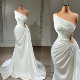 2023 Designer Mermaid Wedding Jurken Bruidale jurk kralen Ruches Cutaway Taille Satin Custom Made Sweep Train Vestidos de novia plus size