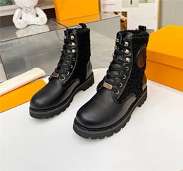 Botas planas Ranger Designer Paris Iconic Territory 2023 Couro de bezerro e plataforma de lã com cadarço estilo casual salto bloco com solado de borracha tamanho 35-41