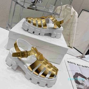 Sandalias de plataforma de diseñador 2023 para mujer, zapatos de verano de gladiador clásicos de suela gruesa, sandalias de playa a la moda para mujer