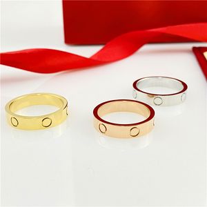 2024 Designer Ring Rose Love Ring For Woman Classic Designer Sieraden Gold Ring Men Women verlovingsring Luxe sieraden voor paar cadeaubringen roestvrijstalen sieraden