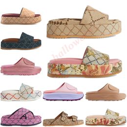 2023 Designer Sandales Célèbre Designer Gc Femmes Hommes Luxe Slide Appartements Fond Épais Tongs Brodé Imprimé Jelly Caoutchouc En Cuir Coach Pantoufles Taille 35-45