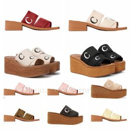 2023 Designer Sandalen slippers dames dikke zolen platte houtachtige muildieren