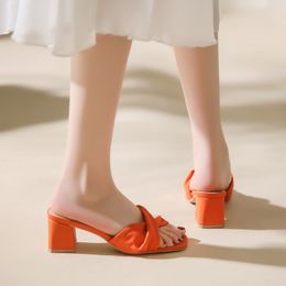 2023 sandalias de diseñador para mujer toboganes al aire libre Punta cuadrada tacón alto gris dama tacones niñas zapatillas de interior tamaño 35-42