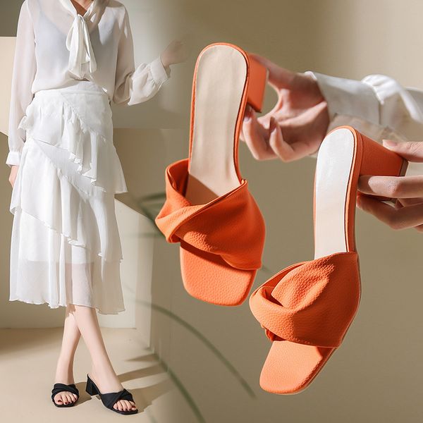 2023 sandalias de diseñador para mujer toboganes al aire libre Punta cuadrada tacón alto naranja dama tacones niñas zapatillas de interior tamaño 35-42