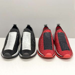 Chaussures designer pour hommes Sneaker paillette sneaker maille cristaux chaussures femmes chaussures glissent sur une baskette avec la boîte 442