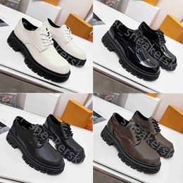 2023 Designer schoenen dames loafers platform sneakers klassiek lederen printen chaussures platforms casual schoenen met doos maat 35-41