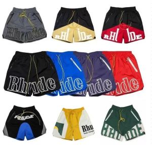 2024 shorts de créateurs shorts rhude pantalons de plage de mode d'été hommes vêtements de rue de haute qualité rouge bleu noir pantalon violet taille courte pour hommes: S-XL