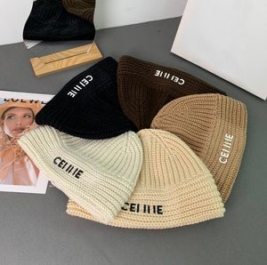 2023 Designer Skull Caps Modemerk Letter Afdrukken Wol Gebreide Hoeden Beanie Cap Herfst Winter Heren Dames Voorzien Effen Kleur Warm Houden Hoed Mode Accessoires