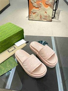 2023 Pantoufles de créateurs pour hommes femmes mode classique plat été plage chaussures homme éraflures cuir caoutchouc plat floral fleur diapositives curseurs