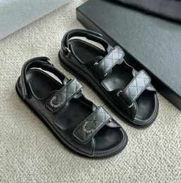 Designer Sandales Slipper Man Women Sandales Sliders de haute qualité