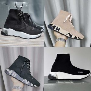 2023 Designer Sock Sneakers Hommes Femmes Sneaker Classic Trainer Sock Shoe 3D Knit Trainers Blanc Noir Graffiti Sole Air Cushion Casual Chaussures Avec Box NO017B