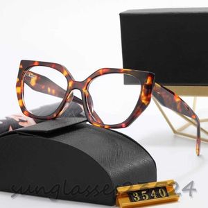 2023 Designer Sunglass Vrouwen Brillen Outdoor Shades Fashion Classic Lady Zonnebril Spiegels voor Dames Luxe Zonnebril Goggle Strand 5 kleuren 3540