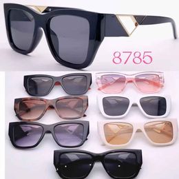 2023 Lunettes de soleil Designer Classic Eyeglass Goggle Outdoor Beach Sun Sunes For Man Woman Mix Color Facultatif Triangular Signature 203Q