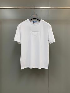 2023 camiseta de diseñador diseño de logotipo de moda tridimensional tamaño europeo material de algodón cómodo para hombre camiseta blanca de manga corta
