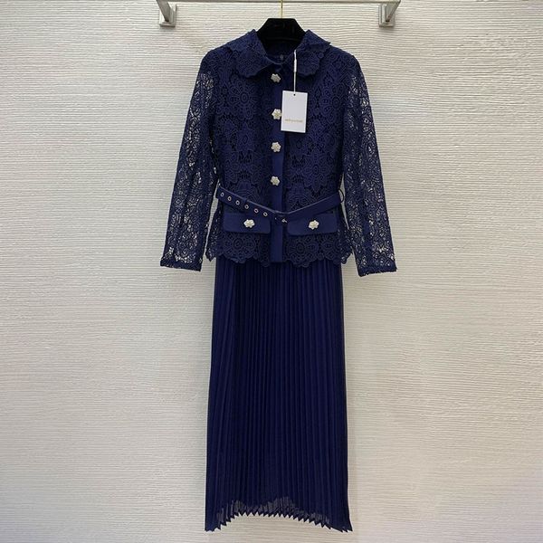 Vestido de dos piezas de diseñador para mujer, abrigo de encaje de flores de alta calidad, vestido plisado de longitud media, otoño 2023