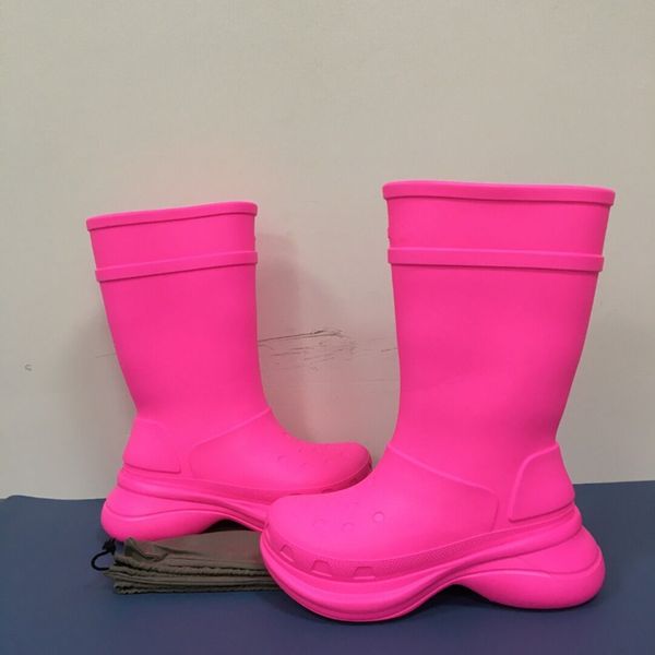 2023 Designer femmes bottes de couleur rose en ligne bottes de pluie chaussures hauts élastiques nouvelle couleur taille 35-42