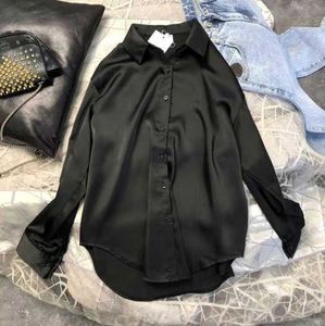 2023 Designer Women's Blouses Button Up Shirt Up Shirt Vrouwen Leer Summer Nieuwe vrouwelijke elegante dames Tops 5a Kantoor Lady Silk