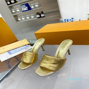 2023 Designer Womens Hoge Hakken Dress Schoenen Sunmmer Lakleer Puntschoen Peep-Toes Sandalen Sexy Naaldhak Lady