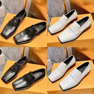 2023 Designer Dames Loafers Vintage Sandalen Luxe 100% Leather Black Wit Lazy Square Toe Casual Slip-on Set voetschoenen Leer Autumn Ladys Nieuwe Fashion Low Heel Shoe