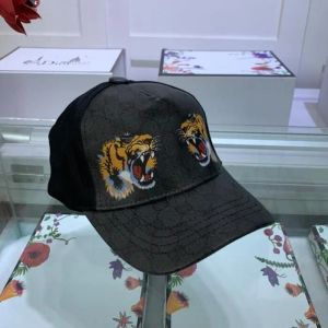 2023 Designers Mens Baseball Caps Marque Tiger Head Chapeaux Bee Snake Brodé Bone Hommes Femmes Chapeau de soleil Gorras Sports Mesh Cap Bucket Hat