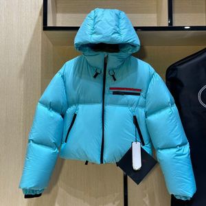 2023 Vêtements de designer pour femmes Doudoune Insigne de triangle inversé Court debout 225g Col de remplissage 90 Cordon blanc Puffer Épaissi Mode Femme Vestes Manteaux