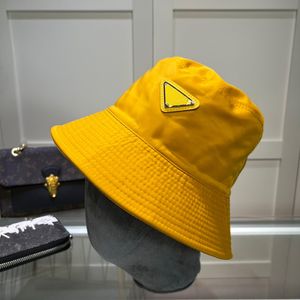 2023 Desingers bucket hats Luxurys Brede rand hoeden effen kleur letter zonnehoeden fashion Party trend reizen buckethats Hoge kwaliteit honderd hoed zeer