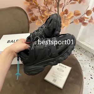 2023 Dirty Dad Shoes Triple S Track Trainers New Fashion Clunky Uomini e donne Designer Nero Arancione Ladies Walking Paris Taglia di scarpe 35-45 L33