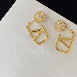 2023 Boucles d'oreilles Designer pour femmes Stud Luxury Gold Heart Shape Pearl Crystal Gol Double V Letter 925S Silver Jewelry Classic 87 2801