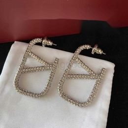 2023 Boucles d'oreilles Designer pour femmes Stud Luxury Gold Heart Shape Pearl Crystal Gol Double V Letter 925S Silver Jewelry Classicfhvi