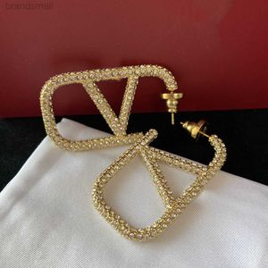 2023 Boucles d'oreilles Designer pour femmes Stud Luxury Gold Heart Shape Pearl Crystal Gol Double V Letter 925S Silver Jewelry Classic-01