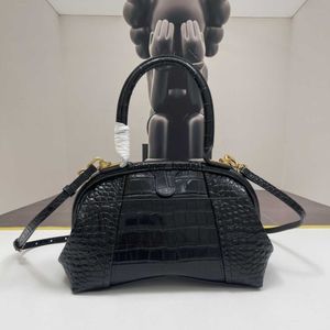 2023 ÉDITEUR En Cuir Sacs À Bandoulière De Luxe TOTES Bourse Designer Sac À Main style rétro poignée Feuilles Métalliques Chaîne Cross Body Diamant Treillis Femmes Sac