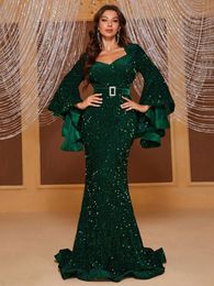 2023 Elegant Green Mother of the Bride Robes à manches longues Bling Appliques Bling Robes de soirée formelles de taille plus sur mesure Robe OCN spéciale sur mesure