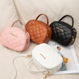 2023 Elegante Bolsa de rombo Fashion Fashion Simple Borded Shoulger Messenger Handbag 240423