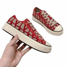 2024 Geborduurde rode mode klassieke casual sneakers stoffen damesschoenen Platte sneakers loopplatform canvas schoenen