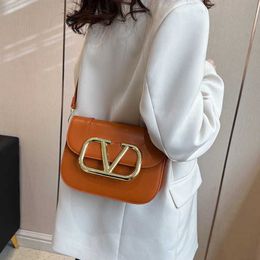 2023 Ventes directes d'usine de haute qualité New Fashion Small and Popular Women's Polyvalent Western Style One Shoulder Crossbody Bag for Women