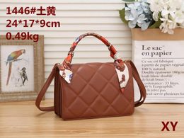 2023 Famosa marca Mujeres Diseñadores de bolsos Luxurys Bolsa de hombro Vintage Classic Falp 1446 # Tote Monedero Mensaje Bolsas Cluth Top Calidad Classic Crossbody Bag A01 A269