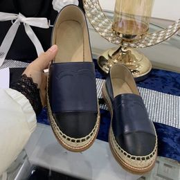 2023 Fashion Channelity hoge en lage sneakers Heren- en damestrainers Walk-on schoenen Leren schoenen Vakantie casual schoenen eed