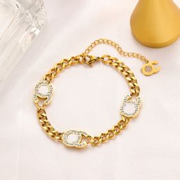 2023 Fashion Classic Bracelets Women Link Chain Marca de la marca Bangle 18K Gold Sedoled de acero inoxidable Amantes de cristal Regalos de la pulsera Regalización de joyería de diseñador