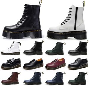 2023 modeontwerper Mens Women Women Fashion Boots Patent Leather Over the Knee Martin Boot Black White Patent Leather Doc Martens Classic Ankle Doctor Snow Booties 36-45