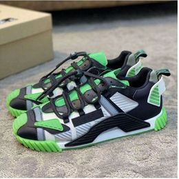 2023 Diseñador de moda Malla Hombres Mujeres Zapatillas de deporte Deporte al aire libre Zapatos para correr Comfortabele Hombre Lujo Colores mezclados Zapatos casuales hvy0003