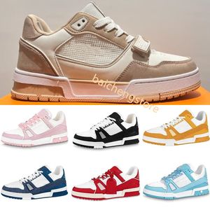 2023 Baskets de créateurs de mode Chaussures de marque de luxe Hommes Femmes Low Lacets Chaussures de marche décontractées Baskets confortables résistantes à l'usure 36-44 L5