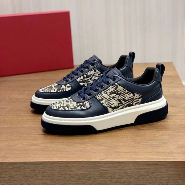 2023 Mode Hommes Designer Chaussures 10 Couleurs Bas confortable Cuir Luxe Mens Party Sports Casual Sneaker Baskets Chaussure Fast Ship Mjij000002