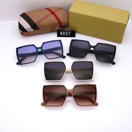 2023 mode hommes lunettes de soleil concepteurs classiques chèques lettres lunettes lunettes de plage lunettes de soleil en plein air pour femmes hommes 4 couleurs