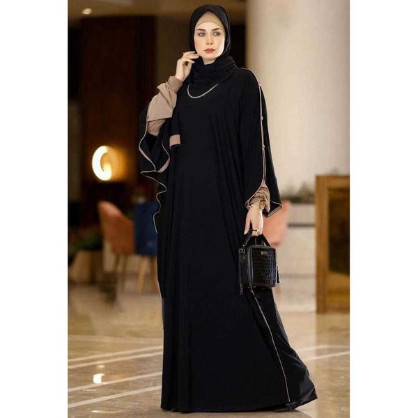 2023 Fashion musulman Dubaï Arabic Morocain Kaftan Robe Maroon Golden New Soft Satin Hijab Robe pour femmes