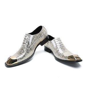 2023 mode boîte de nuit Plaid fête chaussures loisirs bout pointu à lacets Derby chaussures Style britannique en cuir de vache hommes Oxfords chaussures