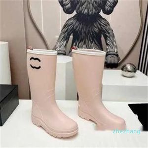 Bottes de pluie en caoutchouc PVC souple pour femmes, bottes d'extérieur imperméables à coupe ajustée, à la mode, 2023