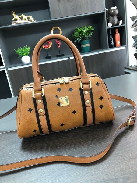 2023 Bolsa de compras de moda Playa Fin de semana Tronco Bolsa de palo de madera Cesta grande Totes de lona Lujos Hombro para mujer Famoso Cuerpo cruzado Clásico Equipaje Pochette Bolsas