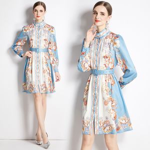 2023 Fashion Party Floral Mini Robe À Manches Longues Femmes Designer Col Montant Slim Vacances Taille Haute Robes A-ligne Avec Ceinture Printemps Automne Piste Robes Élégantes